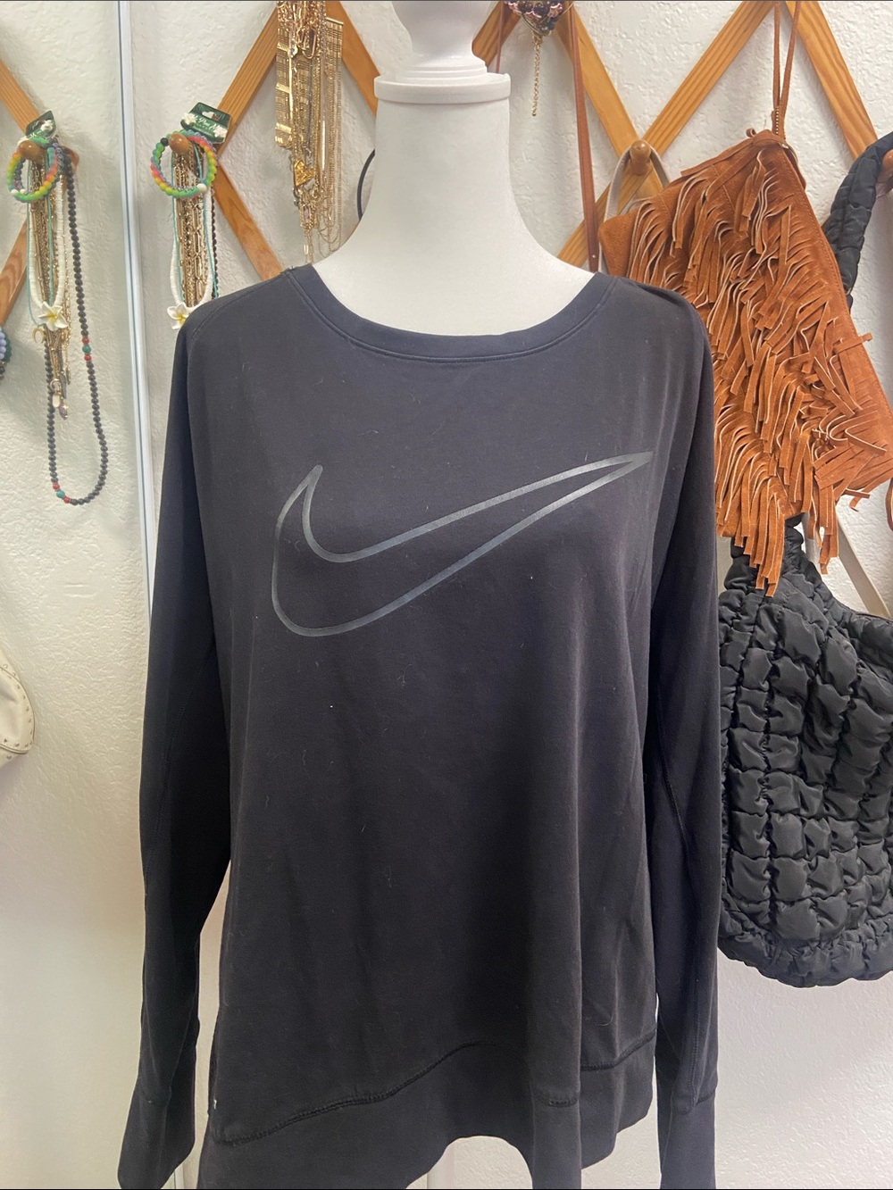 Nike Dry-Fit, Black Long Sleeve Tshirt with Swoosh Logo. Sz XL